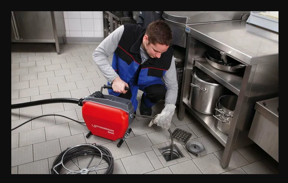 Şekerpinar'da Klozet Tuvaletsu Banyo Boru Mutfak Klozetsu Tıkanıklık Açma-  vabo tıkanıklığı açma, En Uygun Fiyatlar Makinalı Gider Açımı.